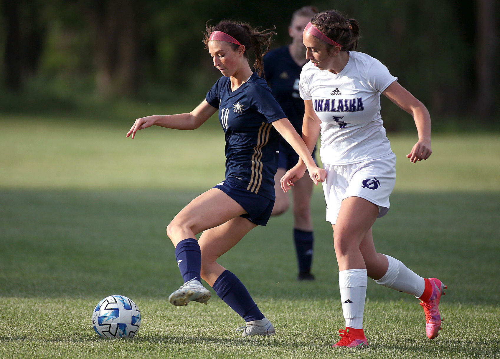 May 25: Onalaska vs Aquinas